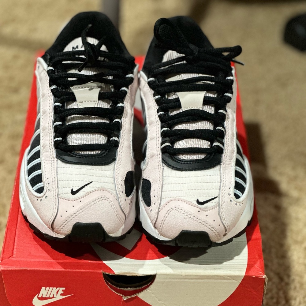 Nike Air Max Tailwind IV